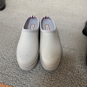 Hunter Play Clogs NWOT
